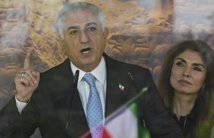 ولي عهد إيران السابق يوجه رسالة بفيديو بعد زيارة ألمانيا عن رأيه بموقف أوروبا