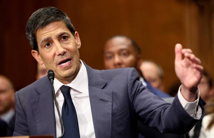 انتصار
      قضائي
      لباول
      ينهي
      «معركة
      المباني»
      ويمهد
      الطريق
      لوارش
      لرئاسة
      «الفيدرالي»