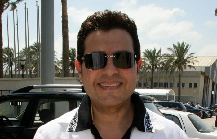 في ظل أزمته الصحية.. أناقة هاني شاكر تبقى علامة هادئة تليق بمسيرته