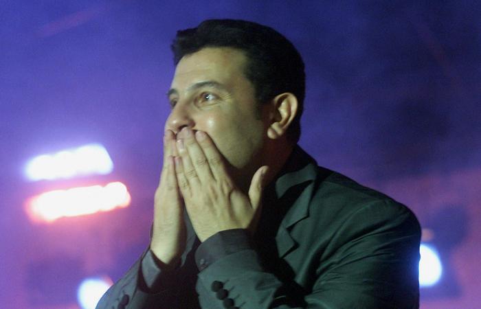 في ظل أزمته الصحية.. أناقة هاني شاكر تبقى علامة هادئة تليق بمسيرته