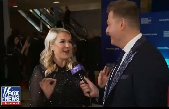 الفيديو الأكثر تداولاً.. المتحدثة باسم البيت الأبيض تتنبأ بإطلاق نار قبل حدوثه