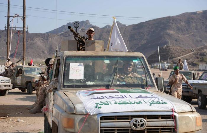 الأمن
      اليمني
      يعلن
      تفكيك
      خلية
      اغتيالات
      في
      عدن