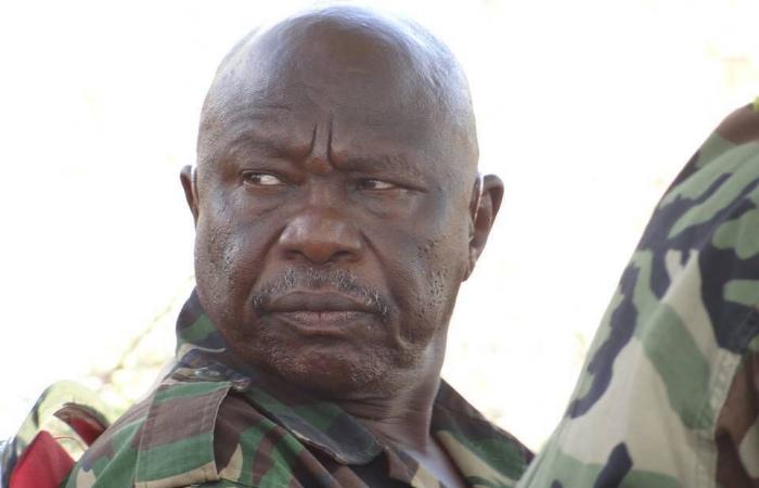 قوات
      «تأسيس»
      تعلن
      السيطرة
      على
      منطقة
      الكيلي
      بولاية
      النيل
      الأزرق