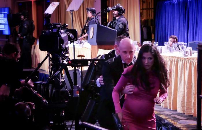 متابعة: ترامب وشعور زوجته.. تفاصيل كيف تحوّل أكبر عشاء سنوي بواشنطن إلى فوضى عارمة ومسرح جريمة