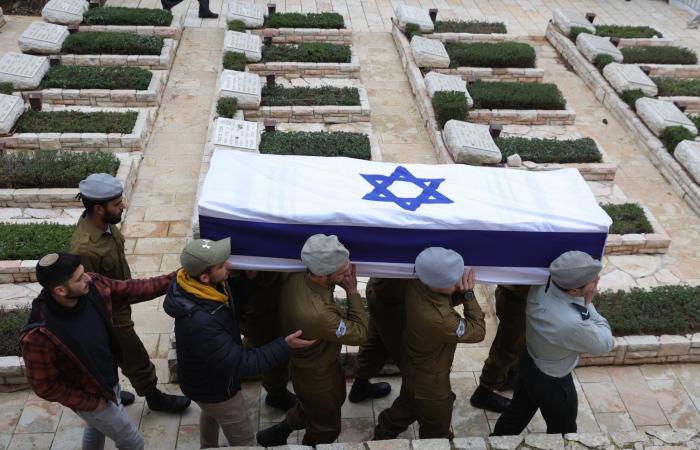 رسالة
      جديدة
      من
      أوجلان:
      الديمقراطية
      بديلاً
      للسلاح
      في
      مستقبل
      الأكراد