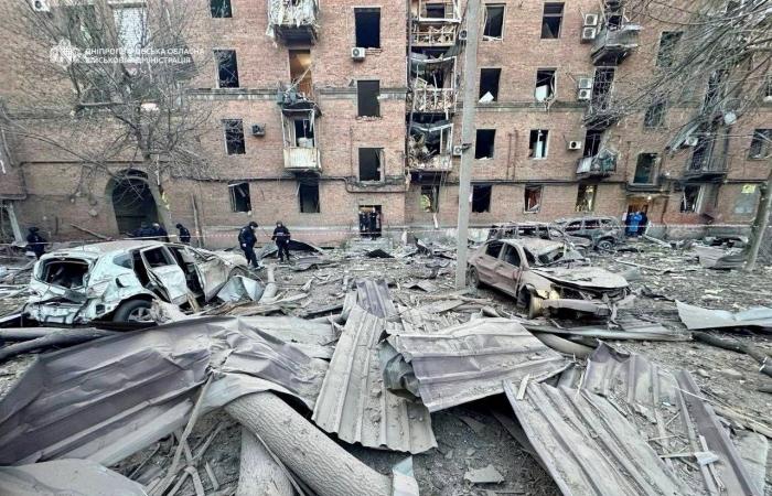 زيادة
      الإنفاق
      العسكري
      العالمي
      رغم
      تجميد
      مساعدات
      أوكرانيا