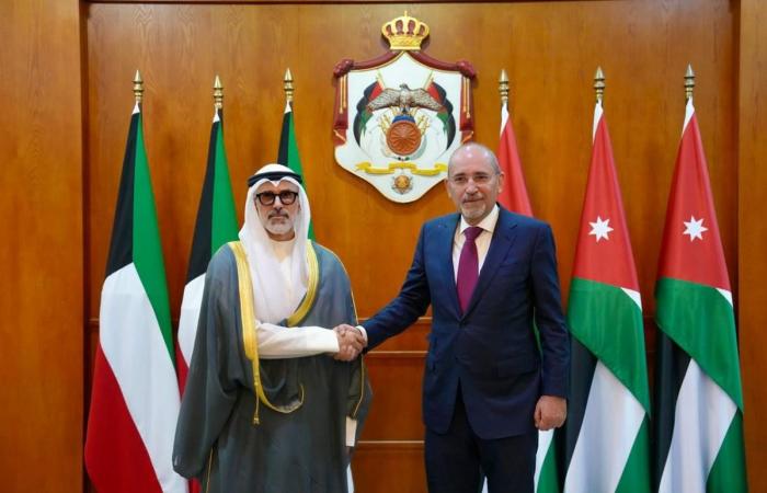 وزيرا خارجية الأردن والكويت يبحثان التطورات في المنطقة