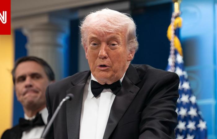 متابعة: "يكره المسيحيين".. تصريحات جديدة لترامب عن مطلق النار بحفل عشاء مراسلي البيت الأبيض وسبب مغادرته