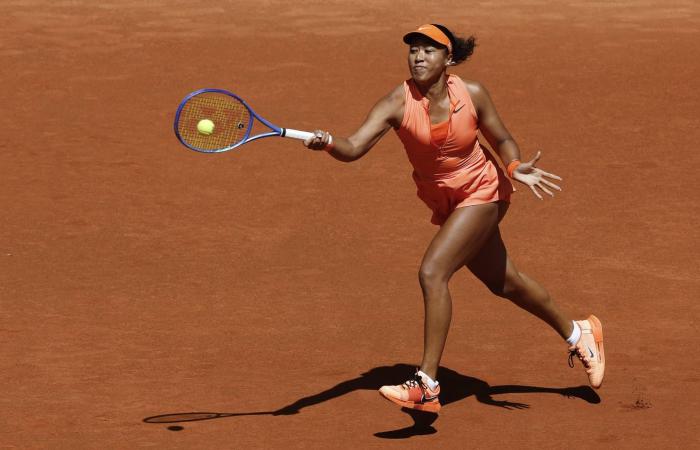 «دورة
      مدريد»:
      سابالينكا
      تتخطى
      أوساكا
      بصعوبة
      وتبلغ
      ربع
      النهائي