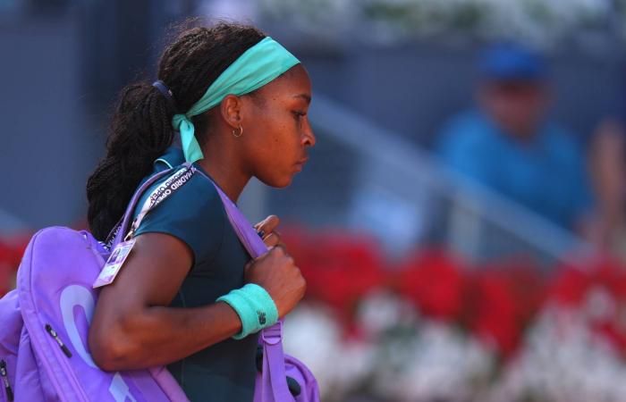 «دورة
      مدريد»:
      غوف
      تودّع...
      وأندرييفا
      تتأهل