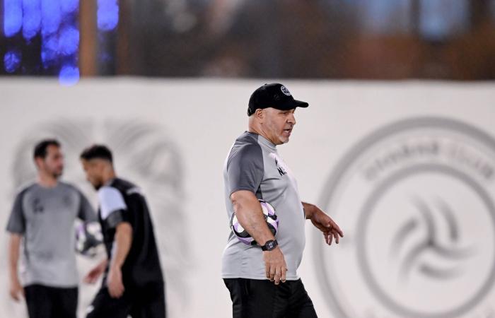 الدوري
      السعودي:
      الشباب
      يغيّر
      المسار…
      من
      صراع
      الهبوط
      إلى
      حسابات
      التقدم