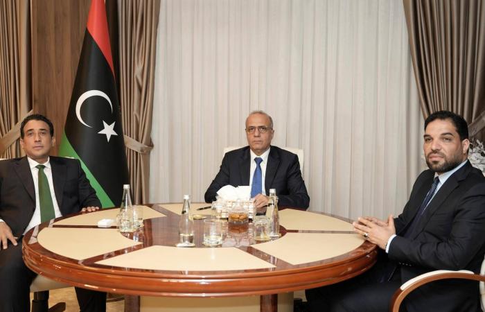 ليبيا:
      تيتيه
      تزور
      مصراتة
      وسط
      احتجاجات
      ضد
      «مبادرة
      بولس»