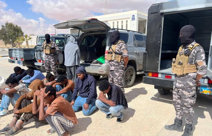 تحركات
      قضائية
      في
      ليبيا
      لتعقّب
      مهرّبين
      بعد
      غرق
      38
      «مهاجراً»