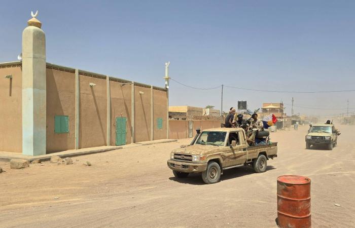 انفجارات
      تكسر
      الهدوء
      الحذر
      في
      العاصمة
      المالية
      باماكو