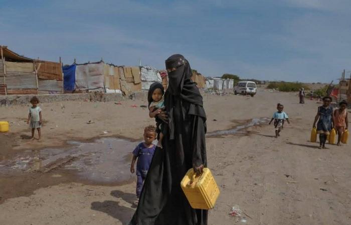 البحرين:
      السجن
      المؤبد
      لأفغانيَّيْن
      و3
      مواطنين
      بتهمة
      التخابر
      مع
      «الحرس
      الثوري»