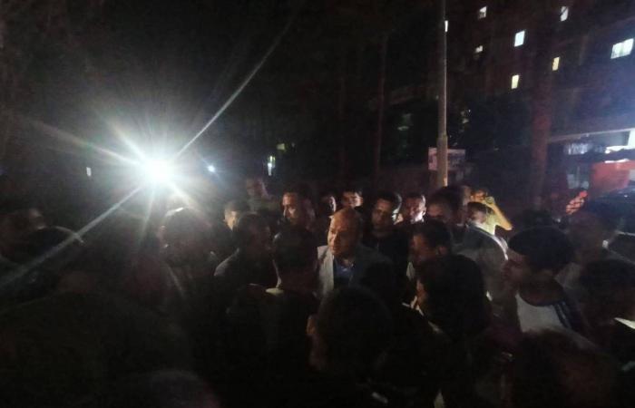 إنهاء
      «الغلق
      المبكر»
      يُعيد
      بهجة
      «التنزه
      الليلي»
      إلى
      المصريين