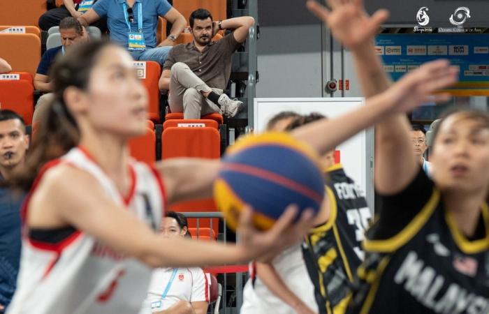 دورة الألعاب الآسيوية الشاطئية.. سعادة الشيخ جوعان يتابع جانبا من منافسات كرة السلة 3x3