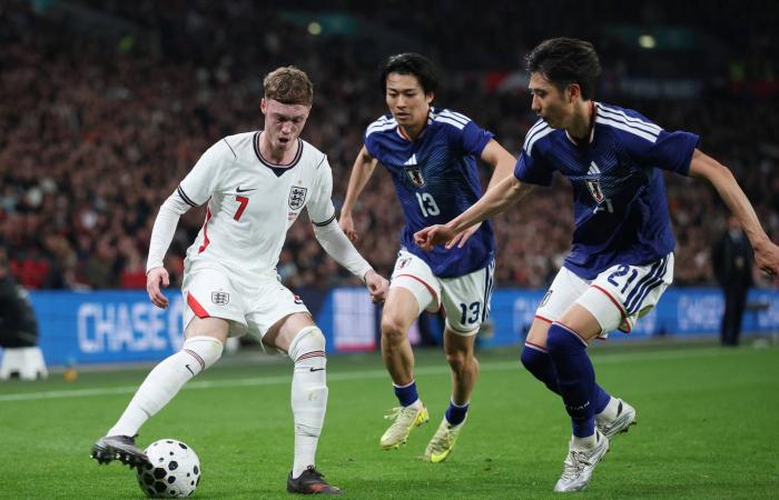 سرنا:
      الشعب
      الأوكراني
      خلف
      شاختار
      في
      مهمته
      الأوروبية