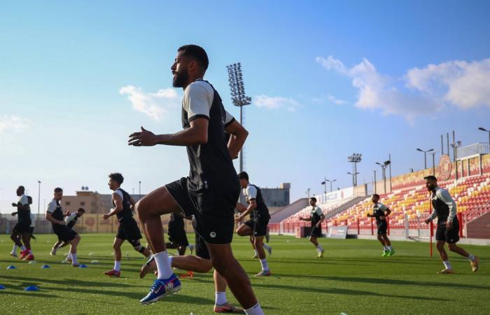 أمين
      جمعية
      «تاكسي
      لندن»
      يطالب
      باختيار
      تركي
      آل
      الشيخ
      لمنصب
      عمدة
      لندن