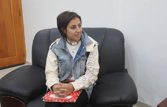 الجزائر:
      تصاعد
      الجدل
      حول
      إدانة
      كاتب
      بالسجن
      3
      سنوات