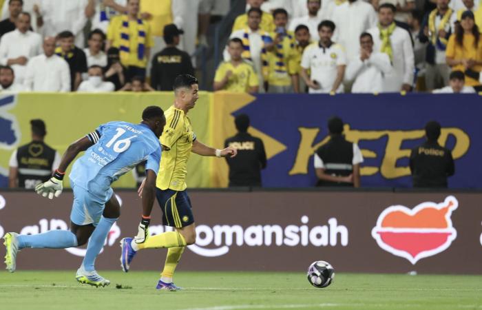 ديميرال:
      دائما
      ما
      يُساعدون
      النصر
      لتحقيق
      شيء