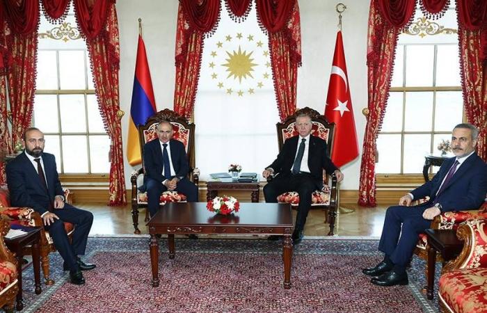 تركيا
      وأرمينيا
      إلى
      تعاون
      يتجاوز
      الخلافات
      و«مزاعم
      الإبادة»
      بدعم
      أميركي