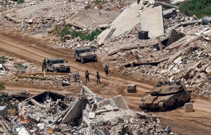 إسرائيل
      تحدّد
      «منطقة
      حمراء»
      شمال
      «الخط
      الأصفر»
      في
      جنوب
      لبنان