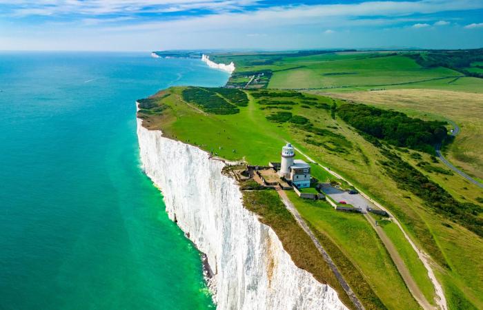 «يدي
      كالي
      وساماتيا»...
      أجواء
      فريدة
      وفرص
      للاكتشاف
      لا
      حصر
      لها
      في
      إسطنبول
      التاريخية