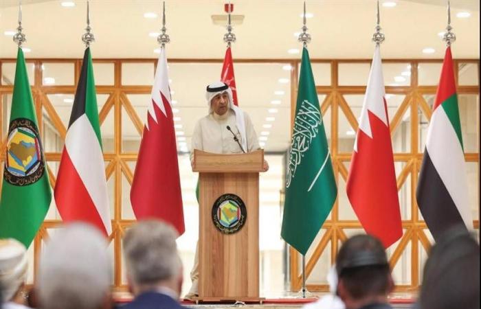 ولي
      العهد
      السعودي
      ورئيس
      وزراء
      كندا
      يبحثان
      العلاقات
      والتطورات