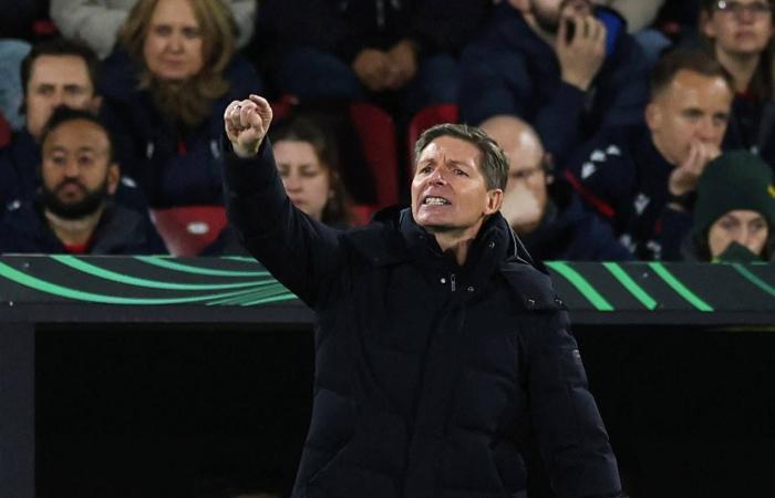 هل
      يقع
      أوليفر
      غلاسنر
      في
      فخ
      توماس
      فرانك؟