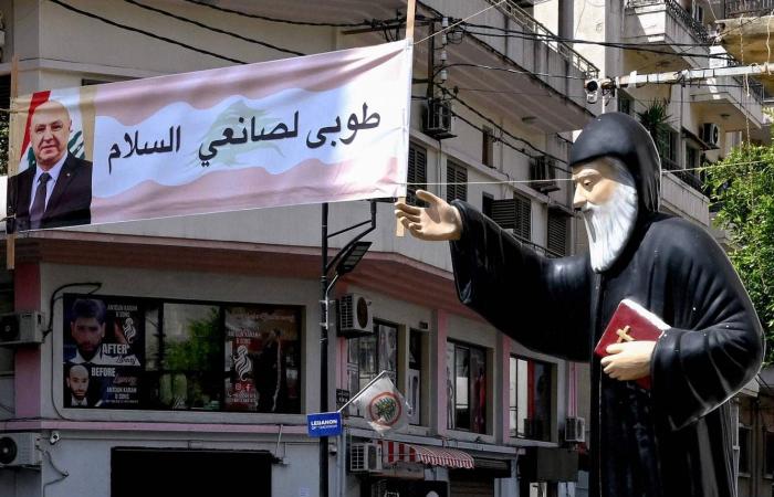 بري
      وعون...
      تواصل
      مستمر
      ولقاء
      مؤجل