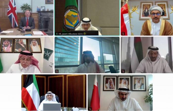 البديوي:
      تحديات
      المنطقة
      اختبار
      حقيقي
      لقدرة
      «الخليج»
      على
      حماية
      المكتسبات