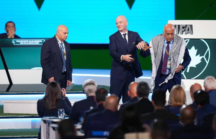 إسلام
      عيسى
      لاعب
      منتخب
      مصر
      يخضع
      لعملية
      جراحية
      في
      ألمانيا