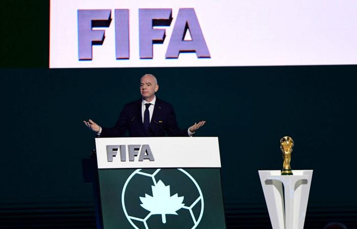 العراق
      يواجه
      إسبانيا
      ودياً
      قبل
      أسبوع
      من
      المونديال