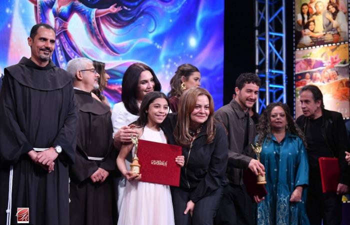 مهرجان
      «الكاثوليكي»
      المصري:
      فيلم
      «دخل
      الربيع
      يضحك»
      يحصد
      8
      جوائز