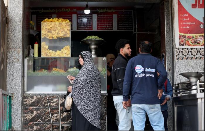 «الأعلى
      للدولة»
      الليبي
      يصعّد
      حديثه
      في
      مواجهة
      البعثة
      الأممية