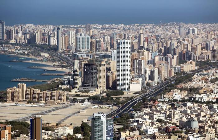 داخلية الكويت ترد على أنباء بوجود نظام لمراقبة المكالمات والاتصالات