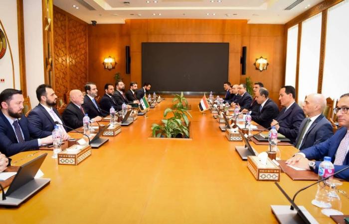 وقف
      الاشتباكات
      في
      صرمان
      الليبية
      لا
      يخفي
      هشاشة
      المشهد
      الأمني