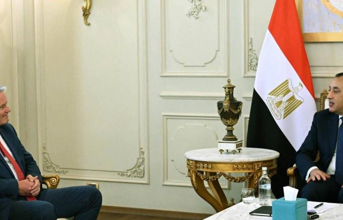 السيسي:
      مصر
      تتبع
      «إجراءات
      استباقية
      مدروسة»
      لتجاوز
      تداعيات
      «حرب
      إيران»