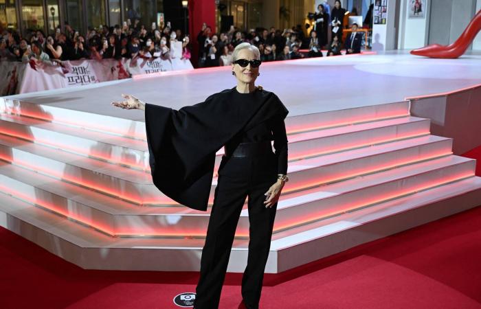 «The
      Devil
      Wears
      Prada
      2»:
      عندما
      تتحول
      الموضة
      إلى
      اقتصاد
      كامل