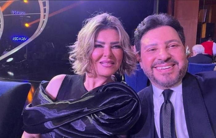 رحيل
      هاني
      شاكر
      يصبغ
      مواقع
      «سوشيالية»
      بالشارة
      السوداء