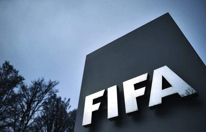 فيفا يطلق نسخة 2026 للدورة الدراسية المعنية بالانتقالات الدولية للاعبين