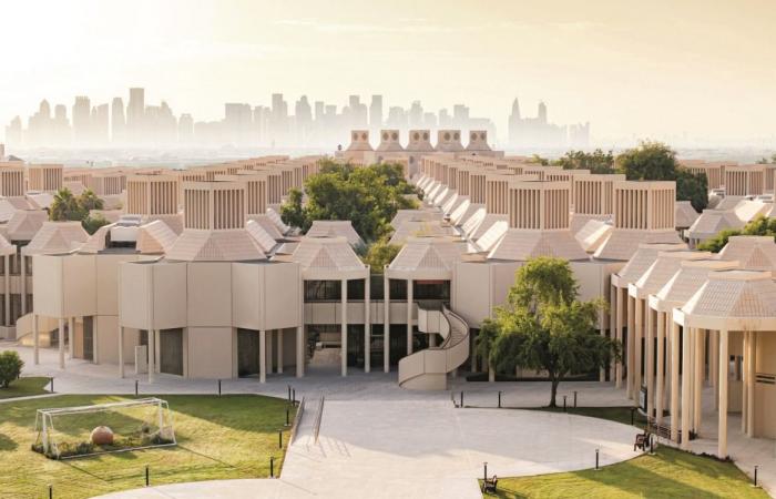 مجد جابر المري نيابةً عن زميلاتها الخريجات من جامعة قطر: نستطيع صنع المستحيل وتحويل الخوف إلى نجاح