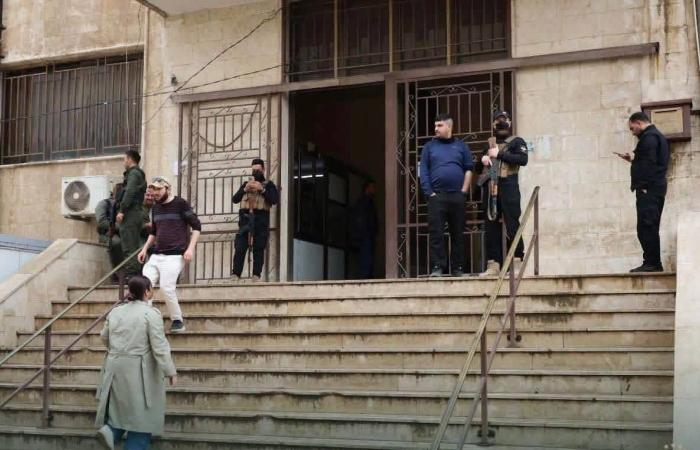 الدمج
      في
      الحسكة
      دخل
      «مرحلة
      أكثر
      تقدماً»
      وإفراج
      قريب
      عن
      مئات
      المعتقلين