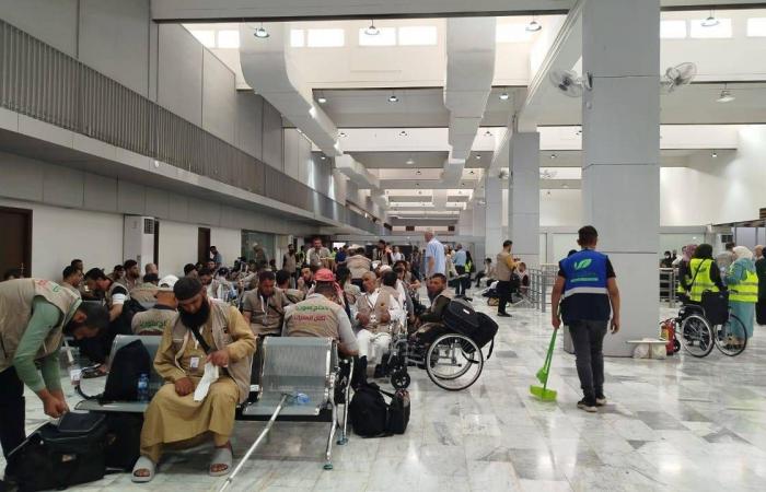 الكويت:
      «جنايات
      أمن
      الدولة»
      تقضي
      بحبس
      متهمين
      بإثارة
      الفتن
      الطائفية
      بينهم
      رجل
      دين