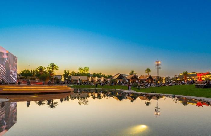 أضخم
      الحفلات
      الموسيقية
      المجانية
      في
      التاريخ...
      أرباح
      للجمهور
      والفنانين
      والمنظّمين