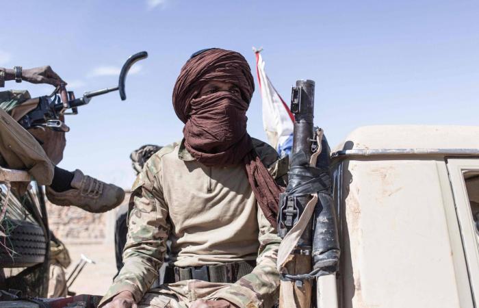 الجيش
      المالي
      يفك
      حصار
      «القاعدة»
      عن
      العاصمة
      باماكو