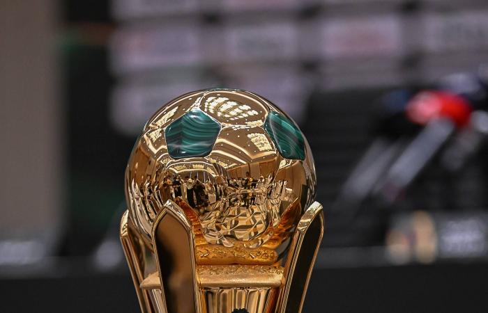 الهلال...
      هيمنة
      على
      اللقب
      «الملكي»
      وبن
      نصيب
      الهداف
      التاريخي