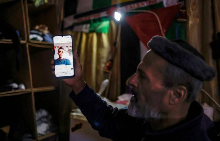 10
      قتلى
      بضربات
      إسرائيلية
      في
      جنوب
      لبنان