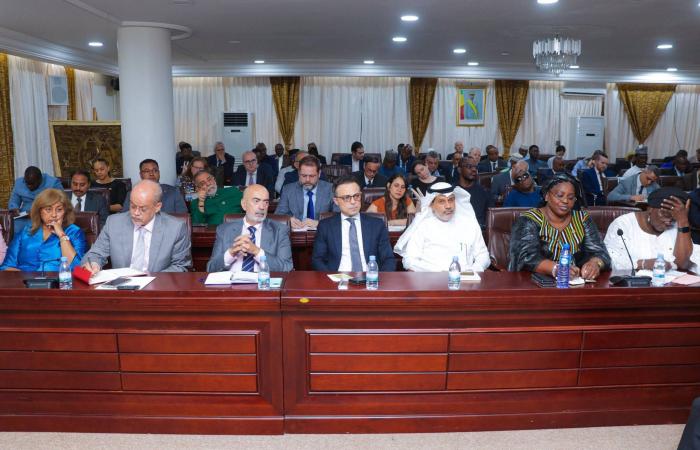 حكومة
      مالي
      ترفض
      التحاور
      مع
      «مجموعات
      مسلّحة
      إرهابية»